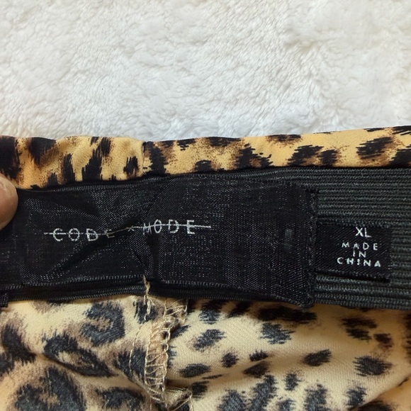 Code X Mode Size XL Nordstrom Leopard Print Asymmetrical Midi - Picture 11 of 11